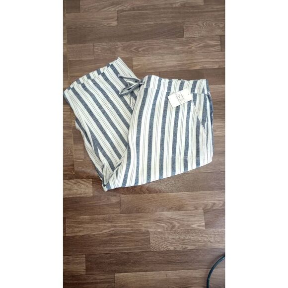 NWT Per Se wide leg, linen blend, capri pants. drawstring, beachy size 2X - Picture 1 of 6